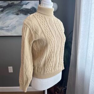 VTG Imperial Guard Chunky Cable Knit Sweater Cream S/M Cozy Coastal fisherman